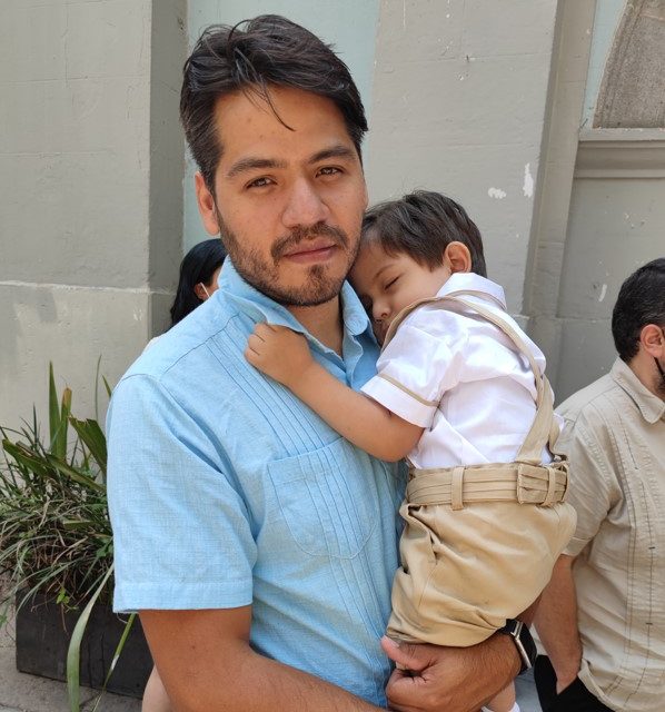 Papá Carpintero: La Inspiradora Historia de Víctor y su Taller de Carpintería en Tiempos de Pandemia